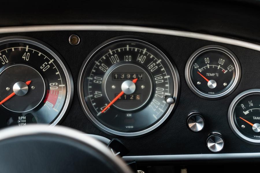 Панель приборов BMW Glas 1600 GT 1968 года  (фото 66 из 155)